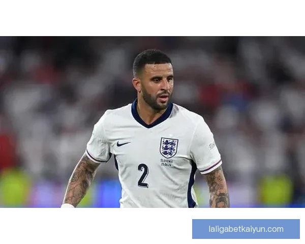 沃克在本赛季表现稳健，技术特点持续提升引发关注