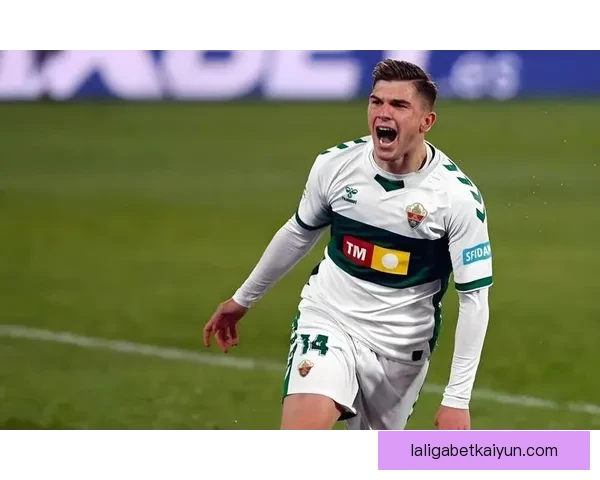 莱万特锋线近期状态回暖，持续提升进攻竞争力。