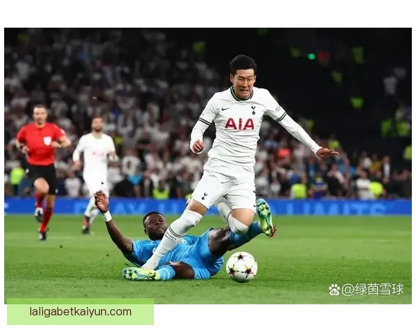 英超比赛直播：关注各支球队最新状态与赛季表现分析